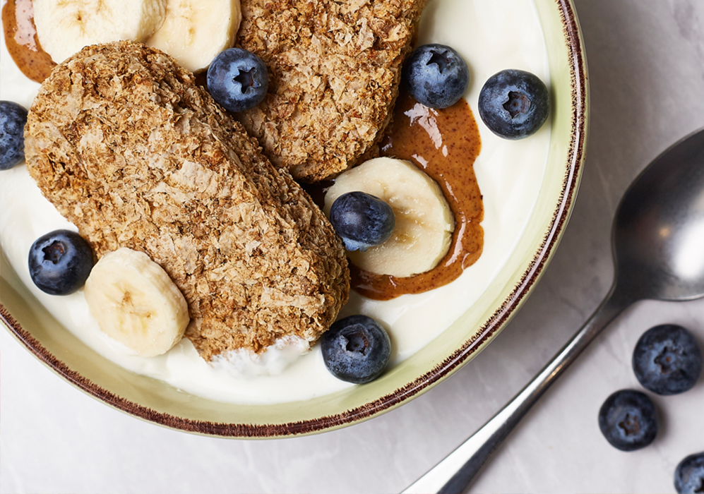 Banaani- ja mustikkakulho